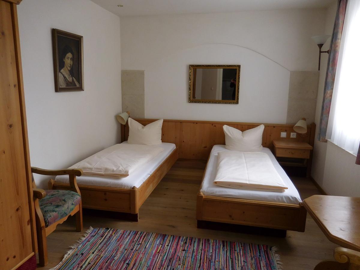 Kaiserhof Hotel Sonne Nördlingen Екстериор снимка